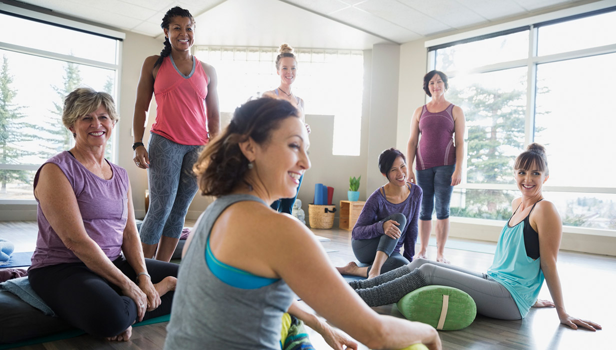 Yoga-class_1232x700